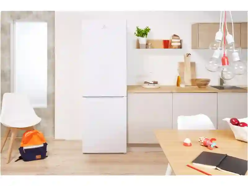 Fridge INDESIT - 339 L White